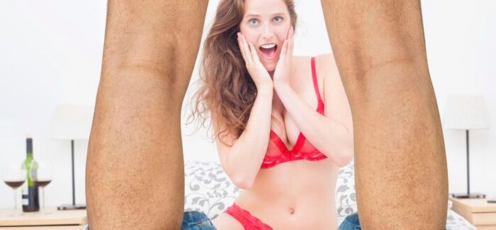 woman surprised by the increase in the size of the man's penis, photo 2